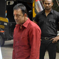 Sanjay Dutt reaches home after getting parole for 14 days photos | Picture 592807