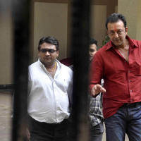 Sanjay Dutt reaches home after getting parole for 14 days photos | Picture 592808