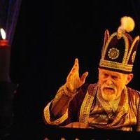 Tom Alter performs in play Lal Qile Ka Aakhri Mushaera Photos | Picture 594419