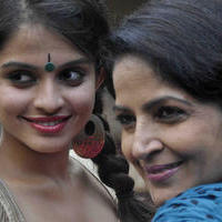 Sadhana Singh & daughter Sheena Shahabadi photo shoot for Navratri Photos | Picture 595668