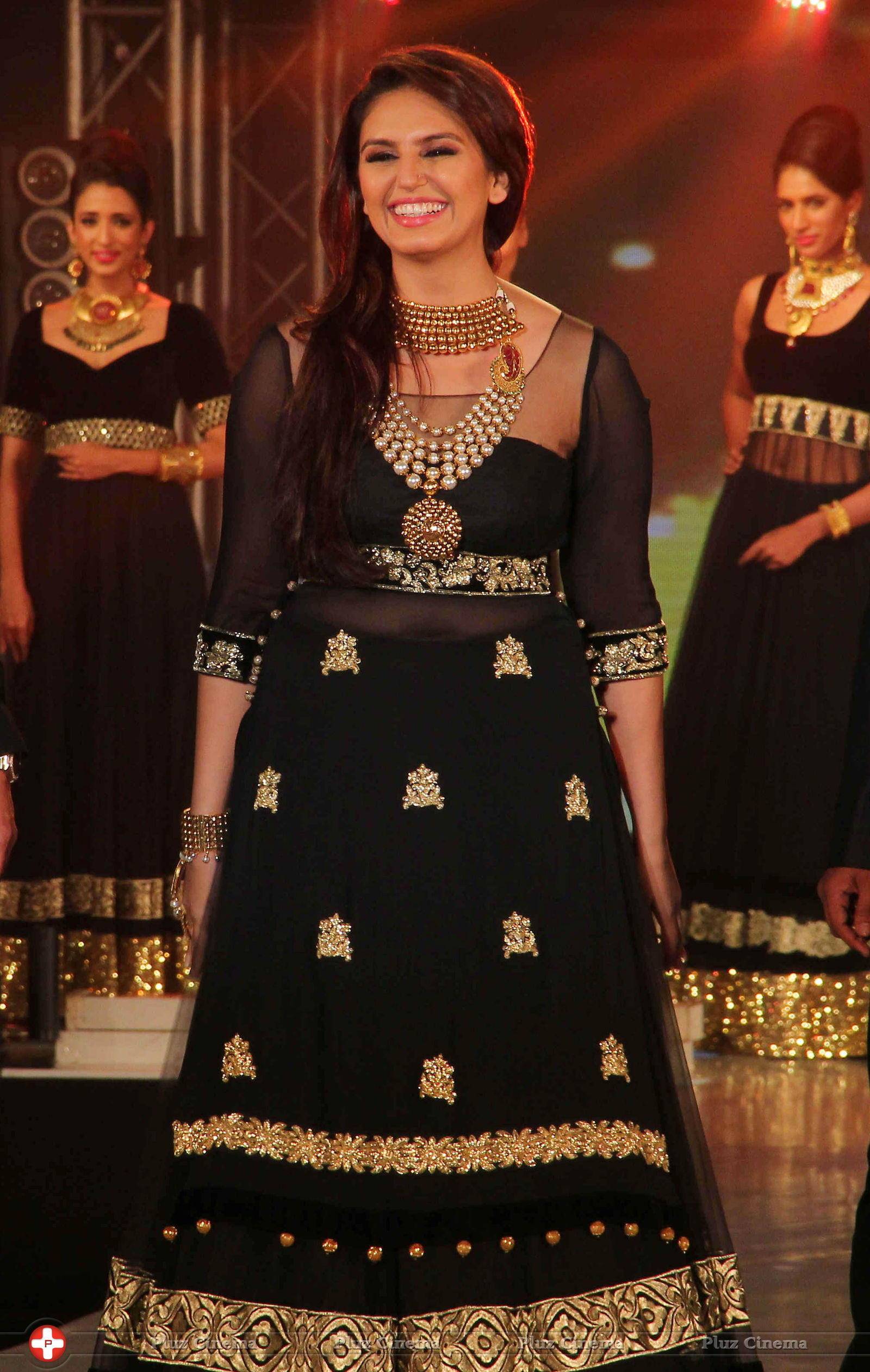 Huma Qureshi - Bullion and Jewellery awards 2013 Photos | Picture 598755