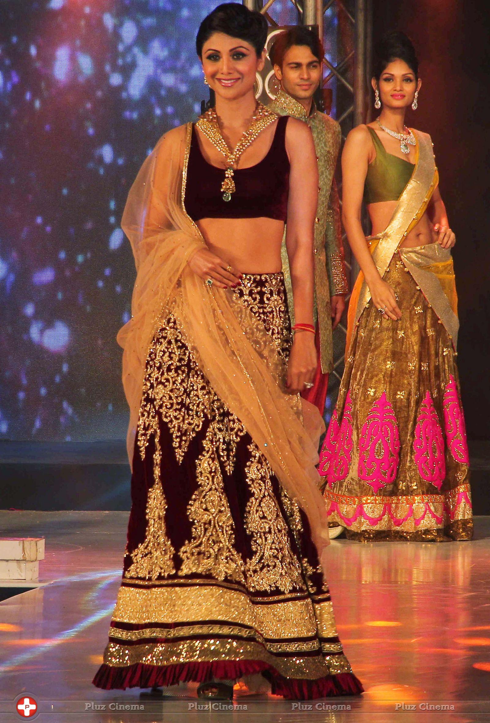 Shilpa Shetty - Bullion and Jewellery awards 2013 Photos | Picture 598765