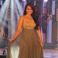 Sonakshi Sinha - Bullion and Jewellery awards 2013 Photos | Picture 598731