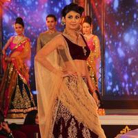 Shilpa Shetty - Bullion and Jewellery awards 2013 Photos