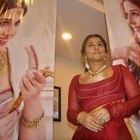 Vidya Balan Inaugurates Jewellery Store Photos