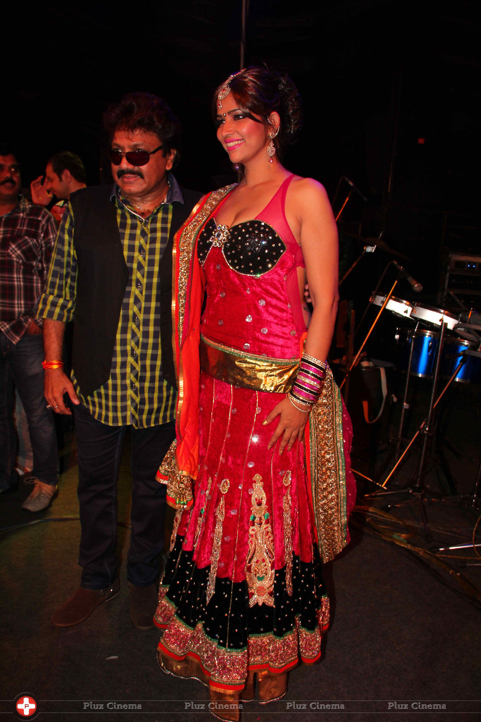 Tanisha Singh - Celebs attends Garba dance program photos | Picture 599776