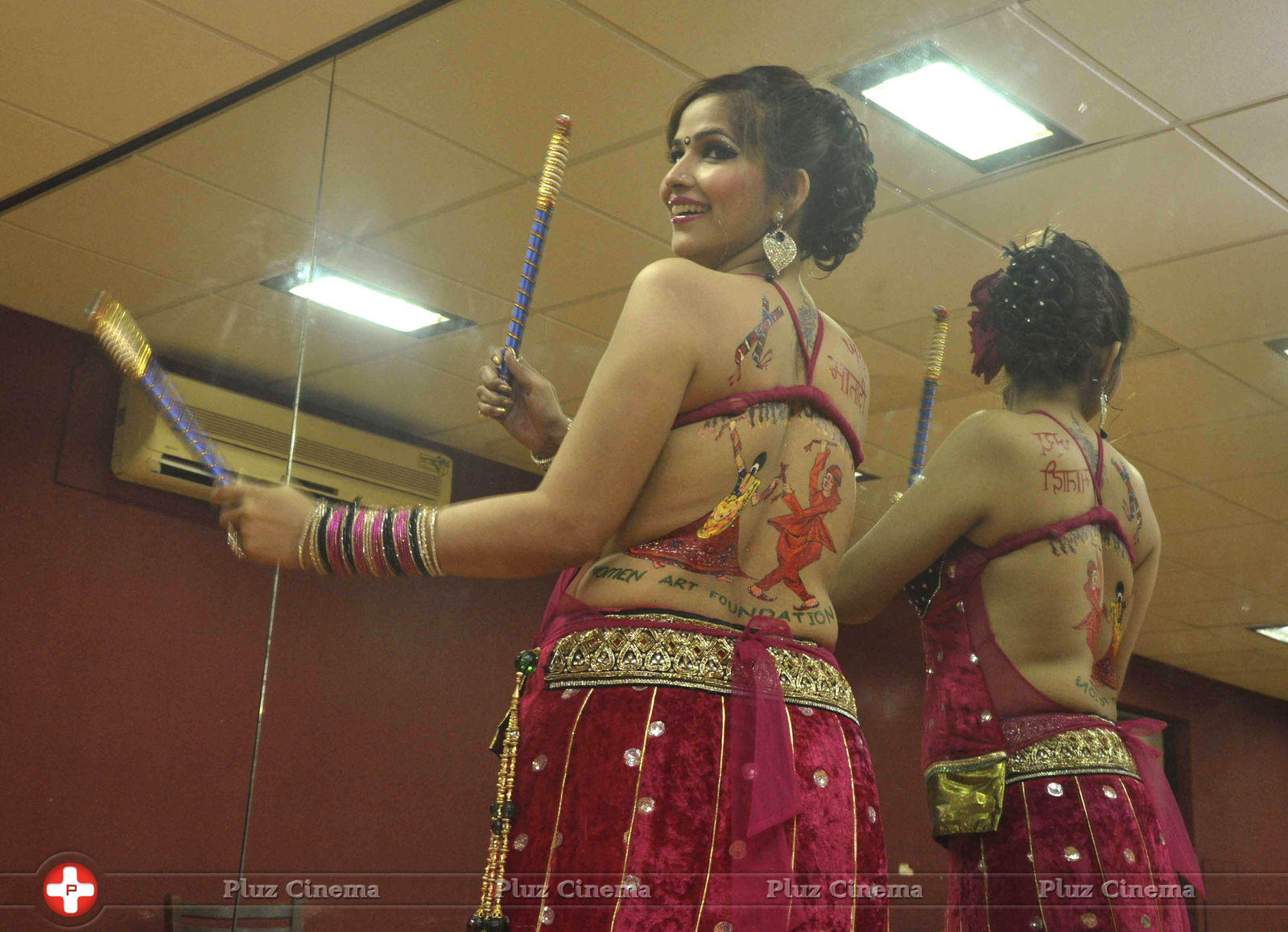 Tanisha Singh celebrates Navratri festival photos | Picture 599845