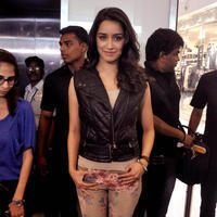 Shraddha Kapoor launches Forever 21 store photos | Picture 603932