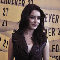 Shraddha Kapoor launches Forever 21 store photos | Picture 603939