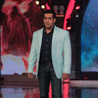 Salman Khan - Promotion of film Krrish 3 on the sets of Bigg Boss 7 Photos | Picture 617355