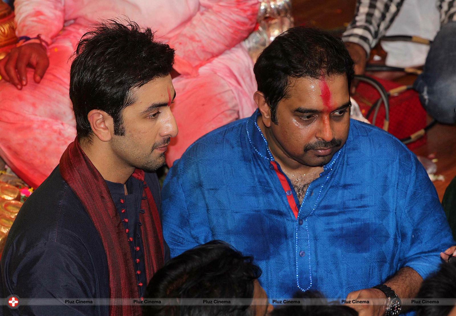 Bollywood stars visit Ganesh mandals Photos | Picture 571093