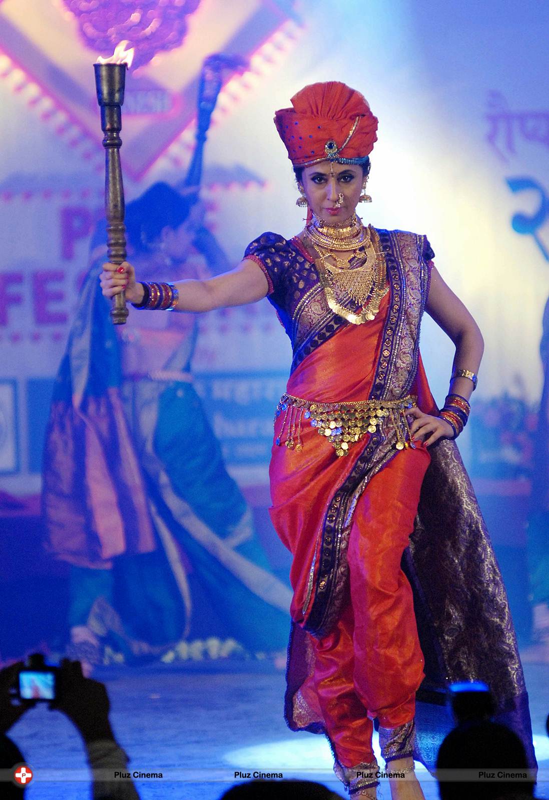 Urmila Matondkar - Pune Festival 2013 Photos | Picture 571849