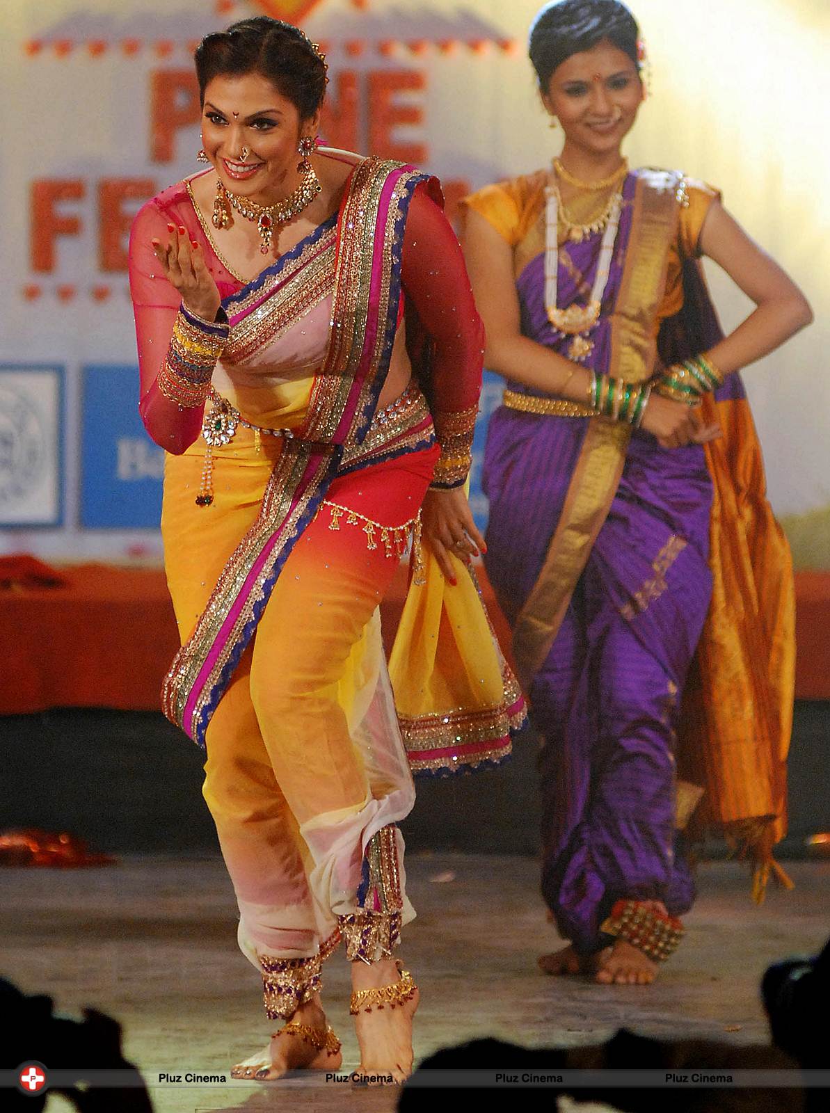 Isha Koppikar - Pune Festival 2013 Photos | Picture 571868