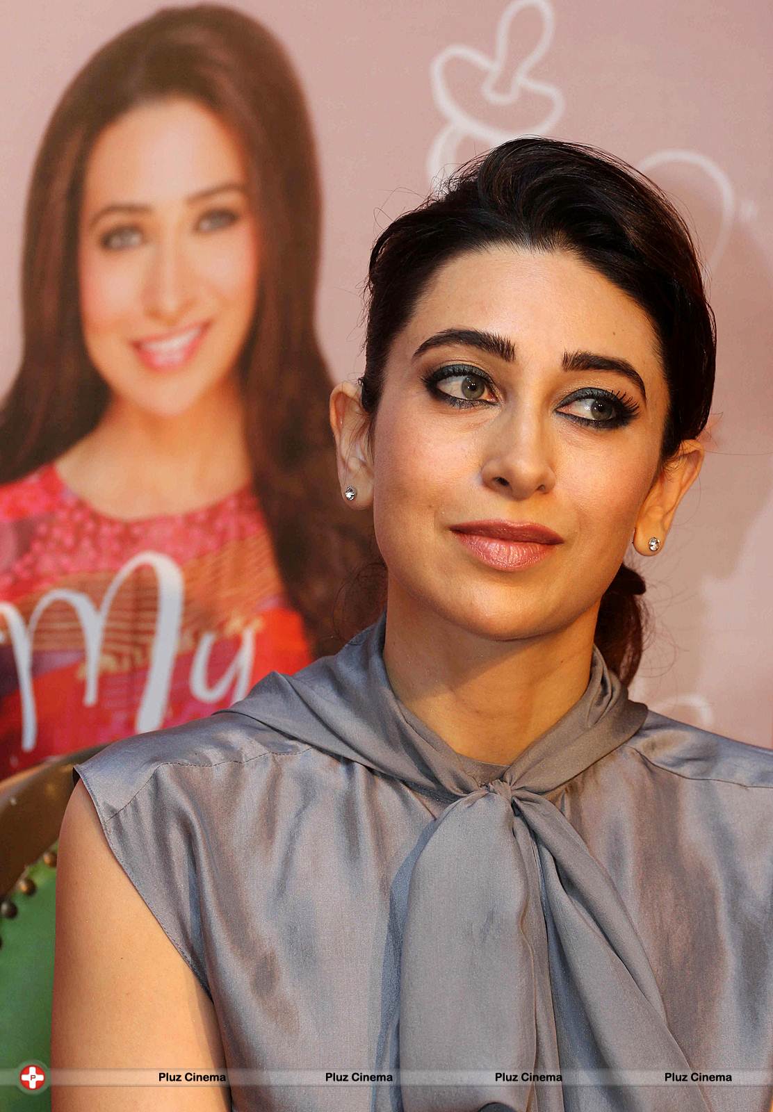 Karisma Kapoor - Launch of book My Yummu Mummy Guide Photos | Picture 572416