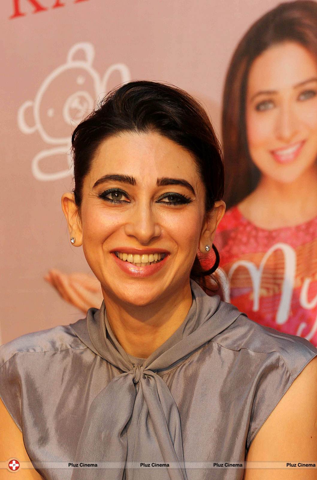 Karisma Kapoor - Launch of book My Yummu Mummy Guide Photos | Picture 572420