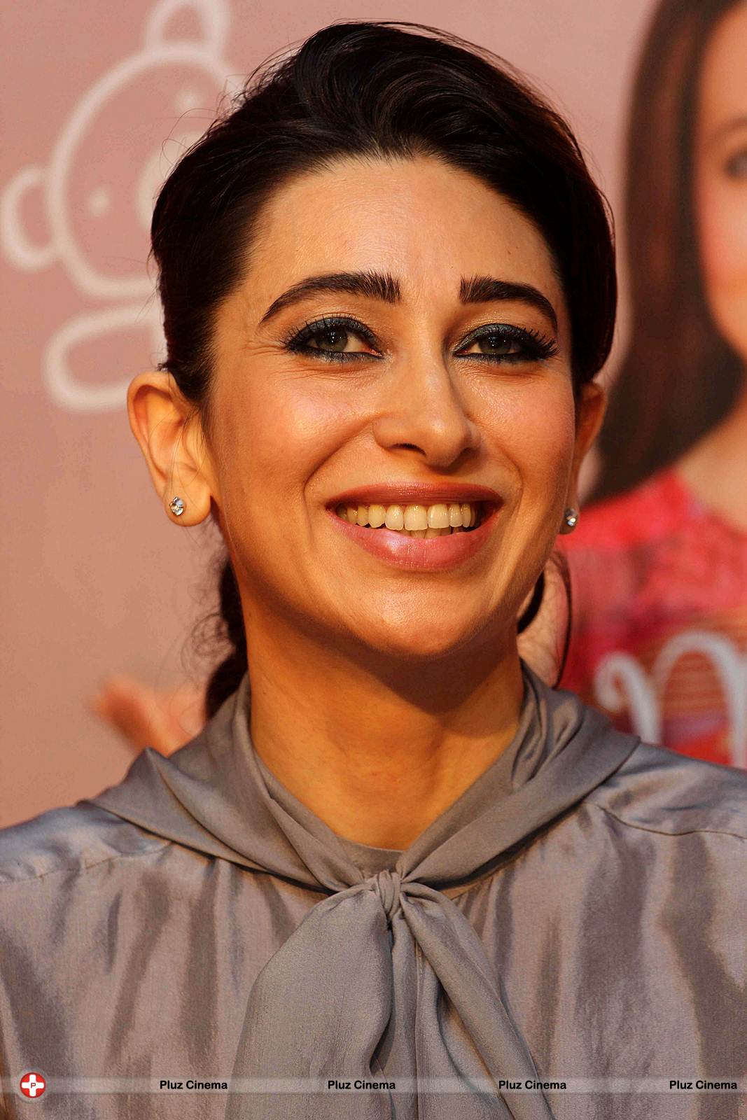 Karisma Kapoor - Launch of book My Yummu Mummy Guide Photos | Picture 572428