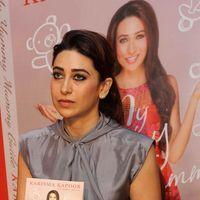 Karisma Kapoor - Launch of book My Yummu Mummy Guide Photos | Picture 572425