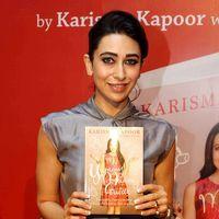 Karisma Kapoor - Launch of book My Yummu Mummy Guide Photos | Picture 572442