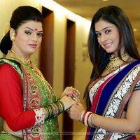 Promotion of TV serial Akhir Bahu Bhi to Beti Hi Hai Photos | Picture 579060