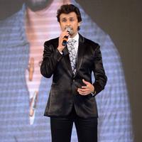 Sonu Nigam - Global India 2013 Awards Photos