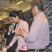 Parineeti launches Samsung Galaxy Note 3 Photos | Picture 584772