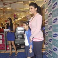Parineeti launches Samsung Galaxy Note 3 Photos | Picture 584783