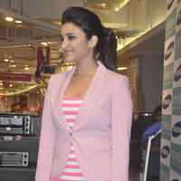 Parineeti launches Samsung Galaxy Note 3 Photos | Picture 584787