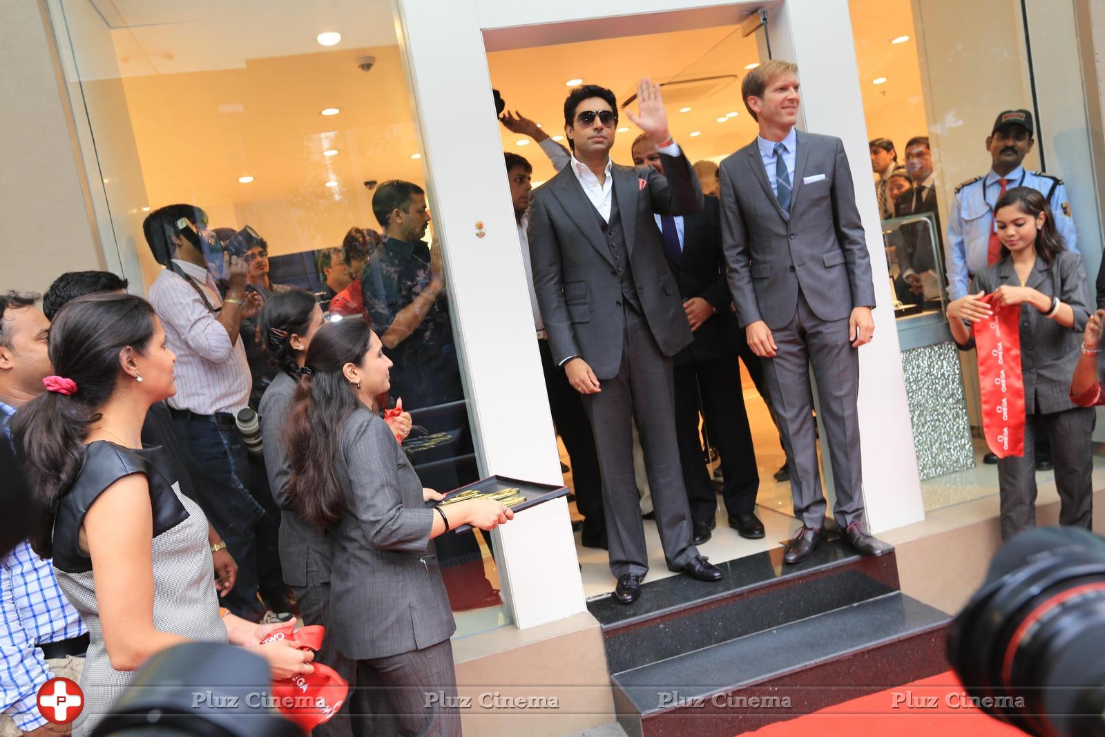 Abhishek Bachchan launches Omega showroom photos | Picture 586675