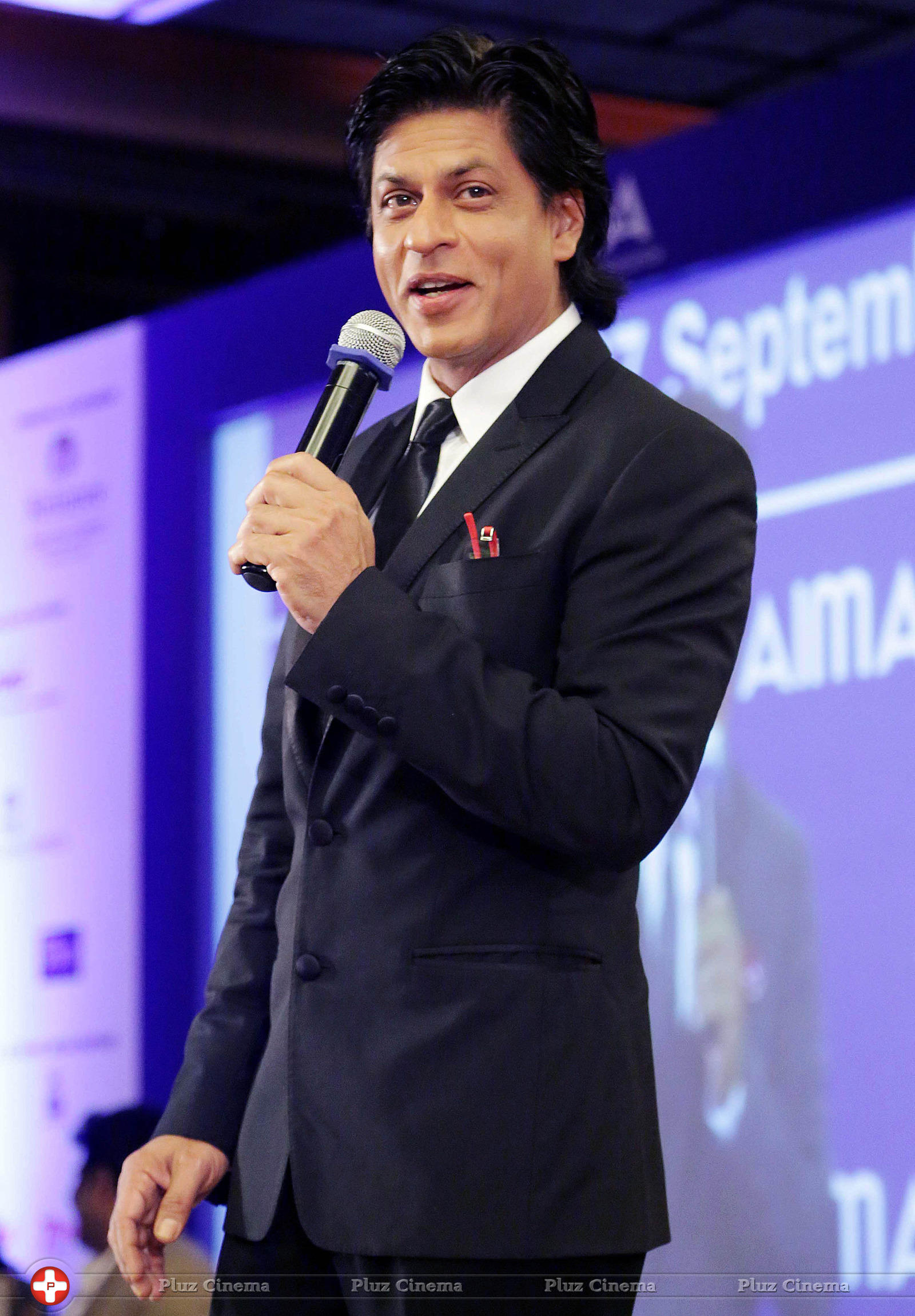Shahrukh Khan - Shahrukh attends 40th national management convention photos | Picture 586443