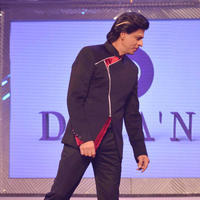 Shahrukh Khan - Bollywood stars walk the ramp for Yash Chopra tribute photos
