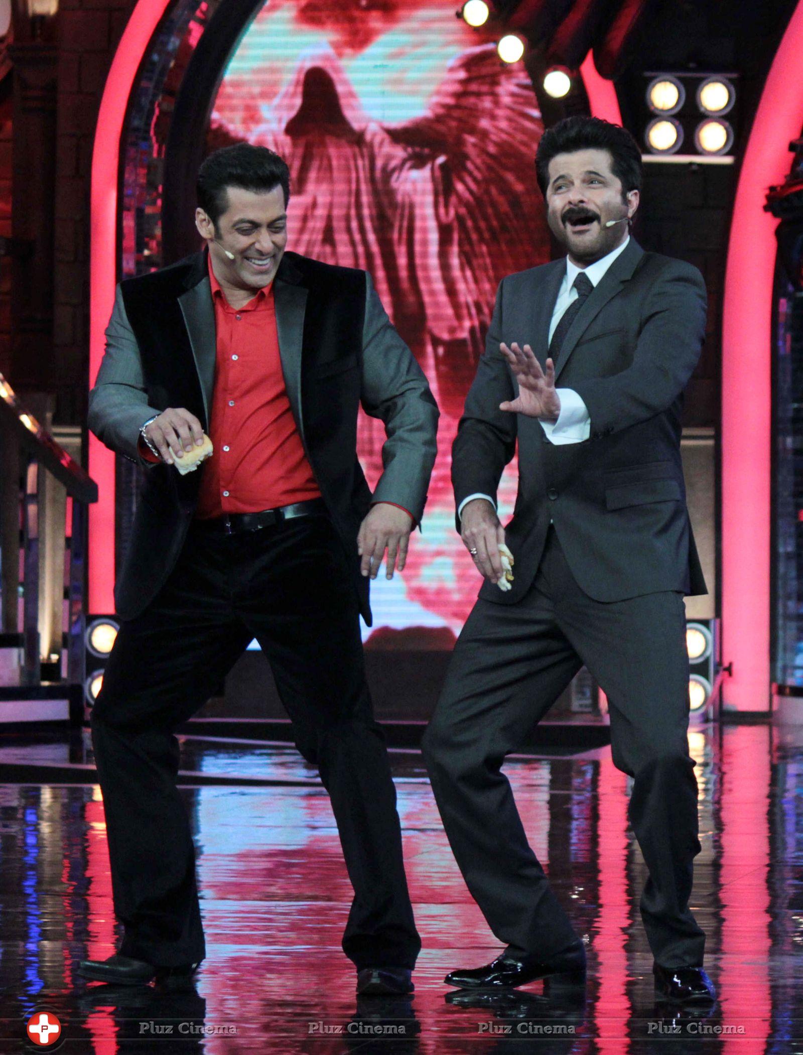 Anil Kapoor & Salman Khan on the sets of Bigg Boss 7 Photos | Picture 590492
