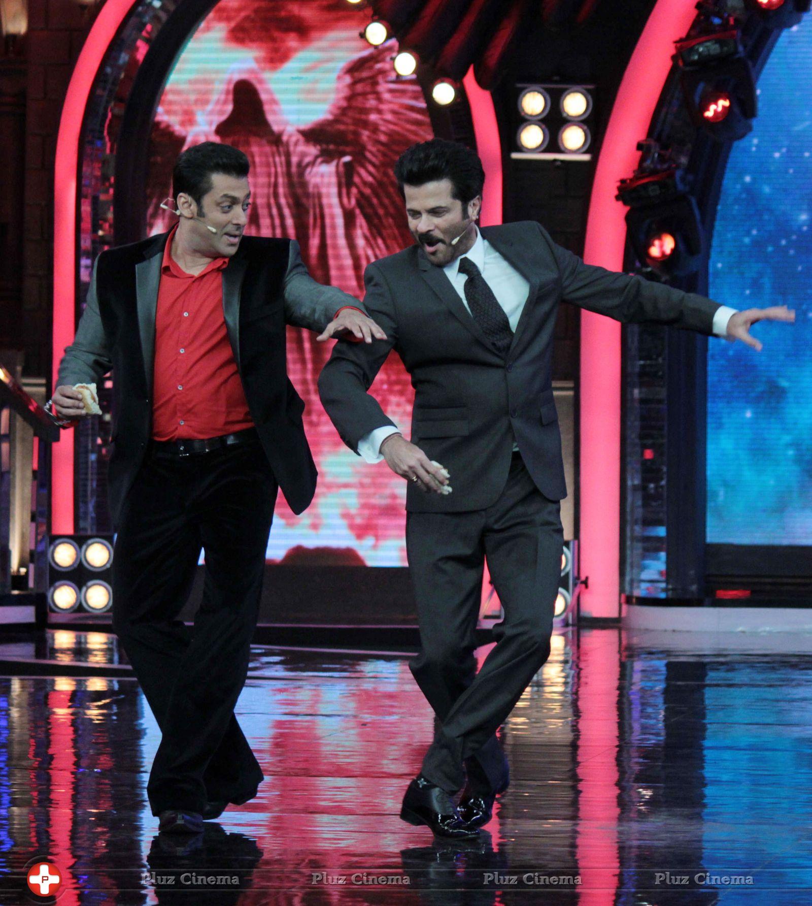 Anil Kapoor & Salman Khan on the sets of Bigg Boss 7 Photos | Picture 590493