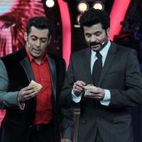 Anil Kapoor & Salman Khan on the sets of Bigg Boss 7 Photos | Picture 590483