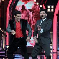 Anil Kapoor & Salman Khan on the sets of Bigg Boss 7 Photos | Picture 590492