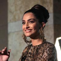 Sonam Kapoor Ahuja - GQ Man of the Year Award 2013 Photos | Picture 591318