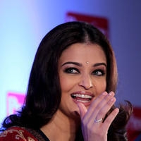 Aishwarya Rai Bachchan - TTK Prestige signs Aishwarya, Abhishek as brand ambassadors photos | Picture 592222
