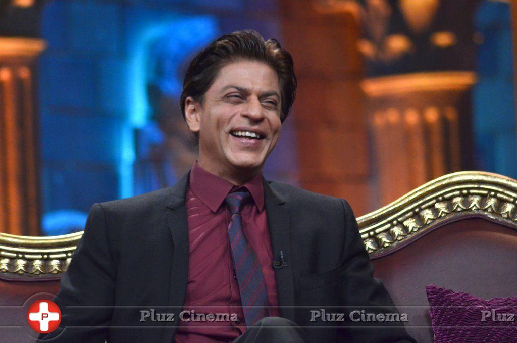 Shahrukh Khan - SRK on the sets of Anupam Kher Show Photos | Picture 761190