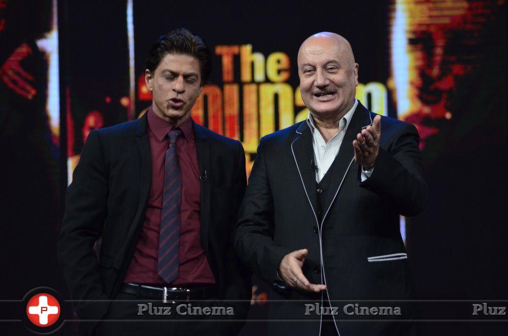 SRK on the sets of Anupam Kher Show Photos | Picture 761196