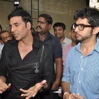 Akshay with Aditya Tahckeray to launch Women safety defence centre Photos | Picture 761661