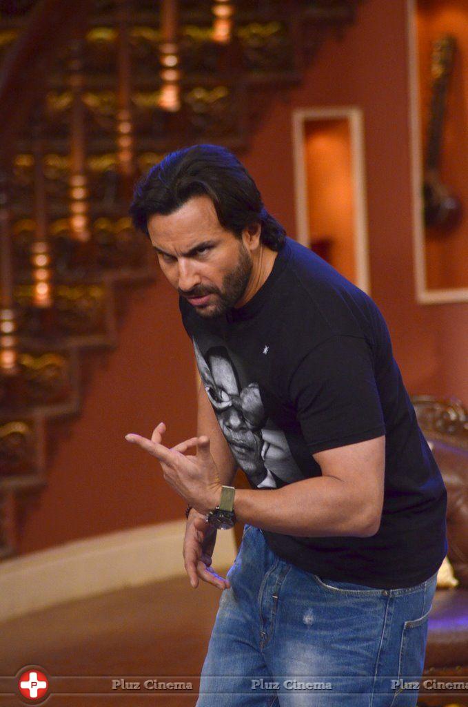 Saif Ali Khan - Humshakal star cast on the sets of Comedy Nights with Kapil Photos | Picture 761550