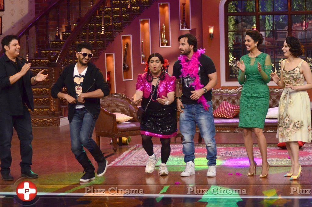 Humshakal star cast on the sets of Comedy Nights with Kapil Photos | Picture 761605