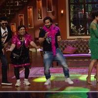 Humshakal star cast on the sets of Comedy Nights with Kapil Photos | Picture 761609