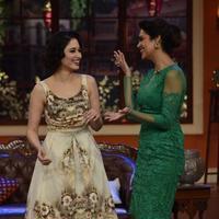Humshakal star cast on the sets of Comedy Nights with Kapil Photos | Picture 761611