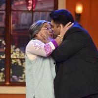 Humshakal star cast on the sets of Comedy Nights with Kapil Photos | Picture 761618