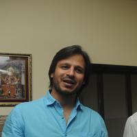 Vivek Oberoi visits Bombay News Photographers Association Photos | Picture 762282