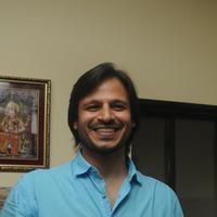 Vivek Oberoi visits Bombay News Photographers Association Photos | Picture 762288