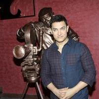Aamir Khan - Aamir Khan presents his documentary film Chale Chalo Photos | Picture 762849