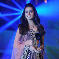 Sushmita, Shraddha, Aditi, Huma, Neetu showstopper at IBJA Fashion Show Photos | Picture 841731