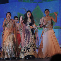 Sushmita, Shraddha, Aditi, Huma, Neetu showstopper at IBJA Fashion Show Photos