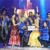 Slam Finale In London, Team Happy New Year with Madhuri Dixit Photos | Picture 842322